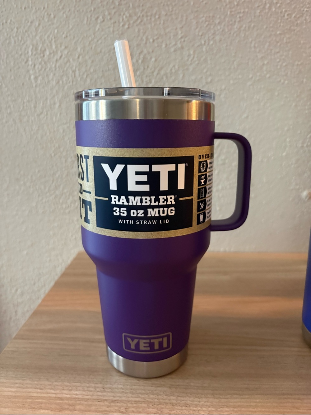YETI Rambler 35 oz Mug with Straw Lid - Peak Purple